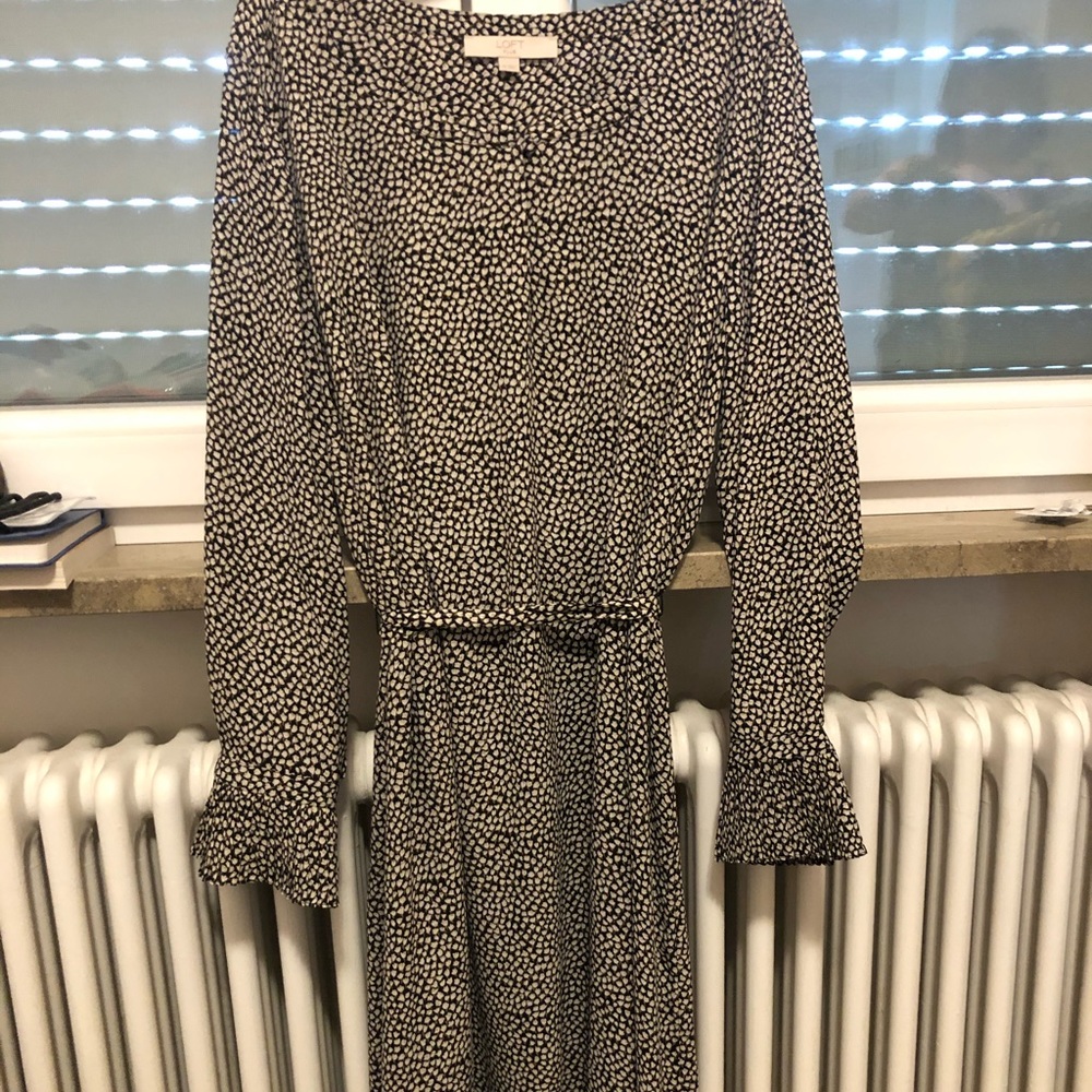 Loft plus dress size 18, knee length, barely worn